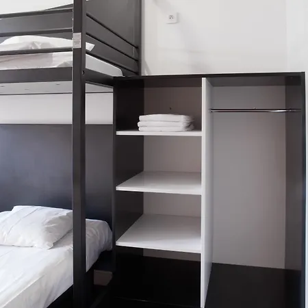 Internationale De Hostel *