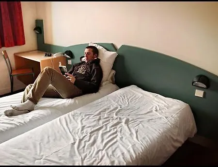 Internationale De * Париж