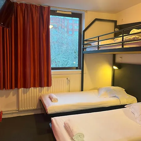 Internationale De Hostel *