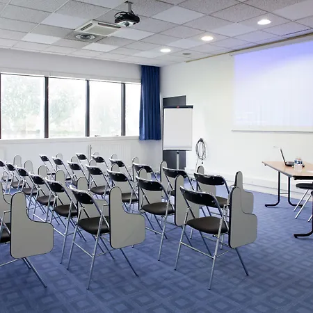 인터내셔널 드 호스텔 *